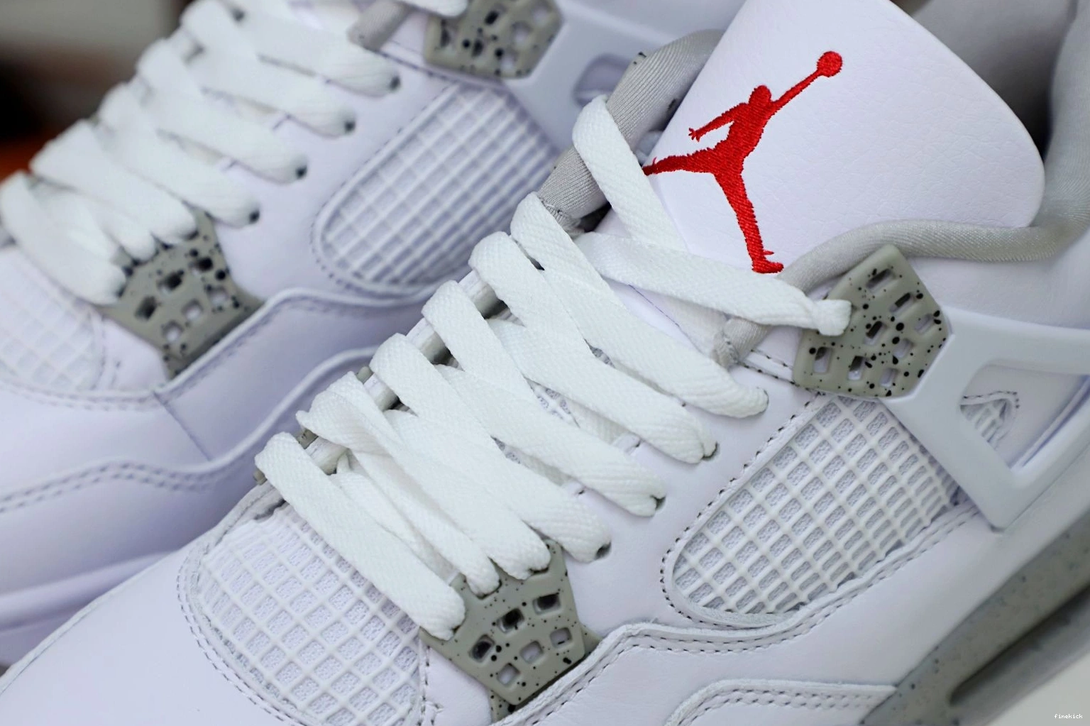 4 JORDAN 'WHITE OREO' RETRO AIR 0725